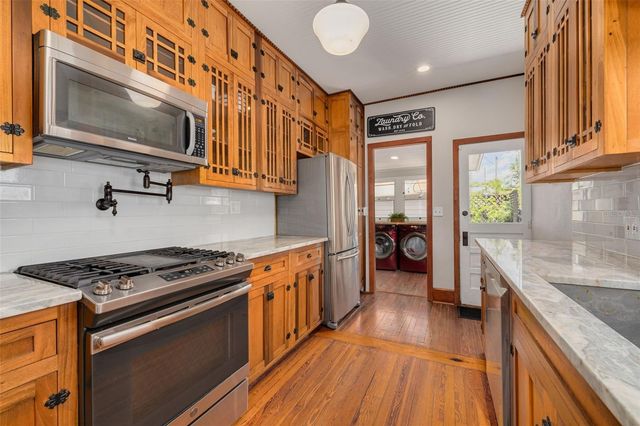 533 8TH AVENUE N, St Petersburg, FL 33701