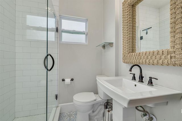 533 8TH AVENUE N, St Petersburg, FL 33701