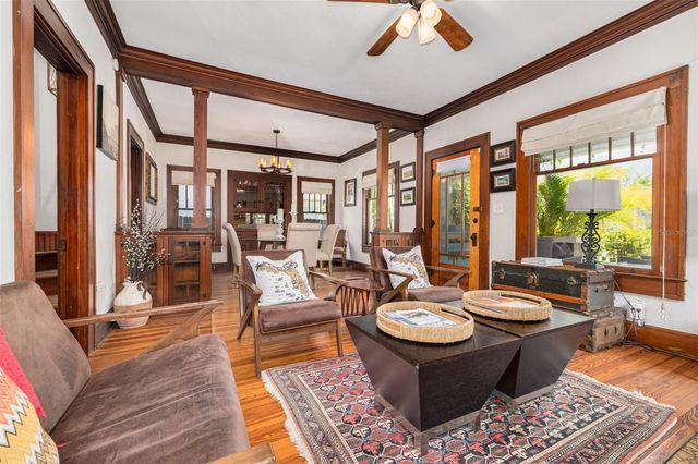 533 8TH AVENUE N, St Petersburg, FL 33701