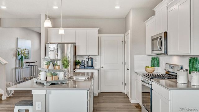 840 N Clubview Street, Watkins, CO 80137