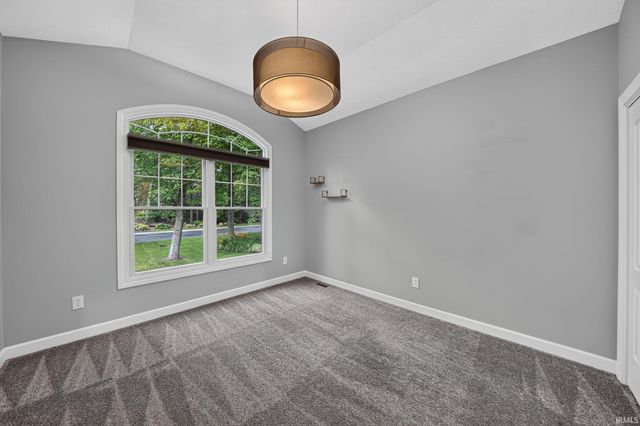 1527 Cedar Springs Court, Mishawaka, IN 46545