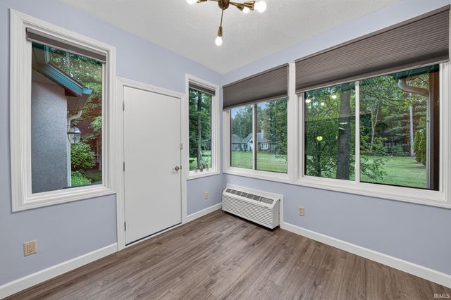 1527 Cedar Springs Court, Mishawaka, IN 46545