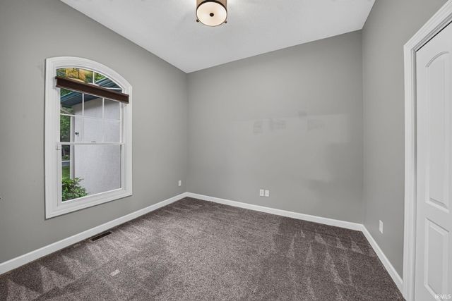 1527 Cedar Springs Court, Mishawaka, IN 46545