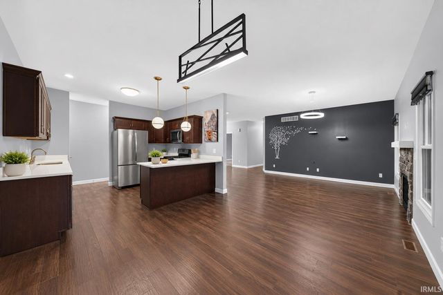 1527 Cedar Springs Court, Mishawaka, IN 46545