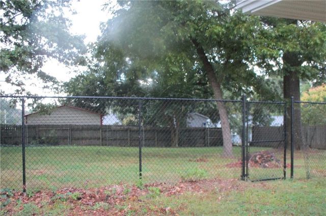 960 Lee Street, Asheboro, NC 27203