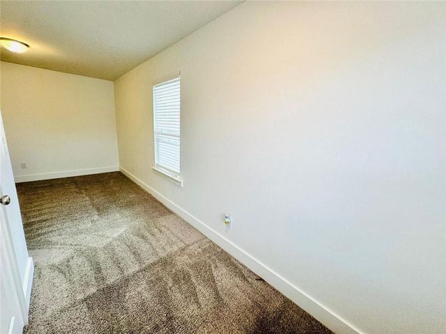 124 Auburn Run Lane, Auburn, GA 30011