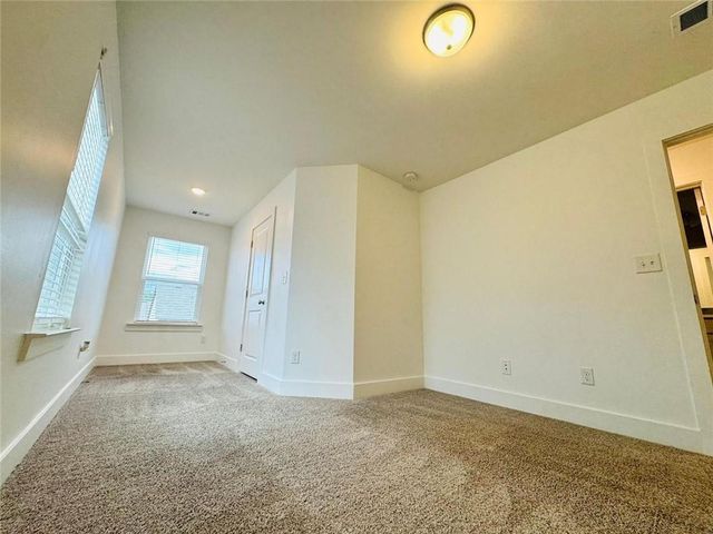 124 Auburn Run Lane, Auburn, GA 30011