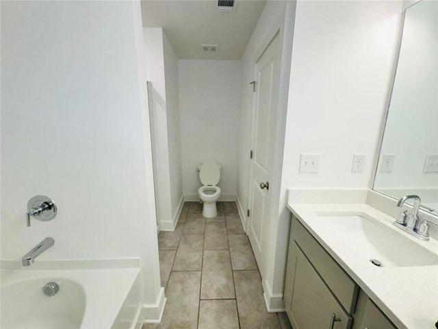 124 Auburn Run Lane, Auburn, GA 30011