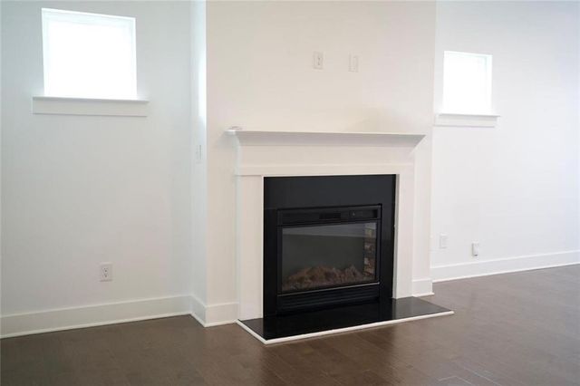 124 Auburn Run Lane, Auburn, GA 30011