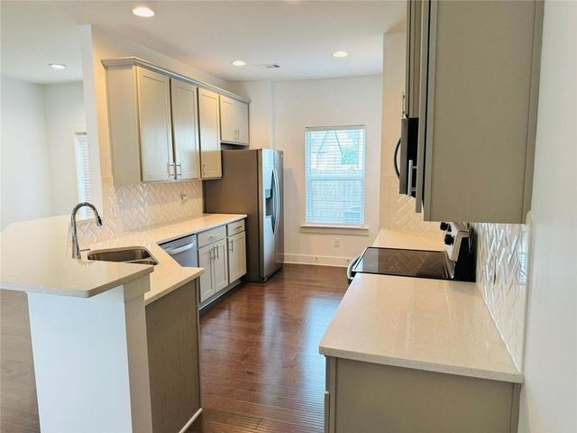 124 Auburn Run Lane, Auburn, GA 30011