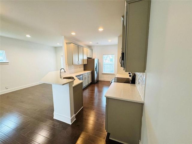 124 Auburn Run Lane, Auburn, GA 30011