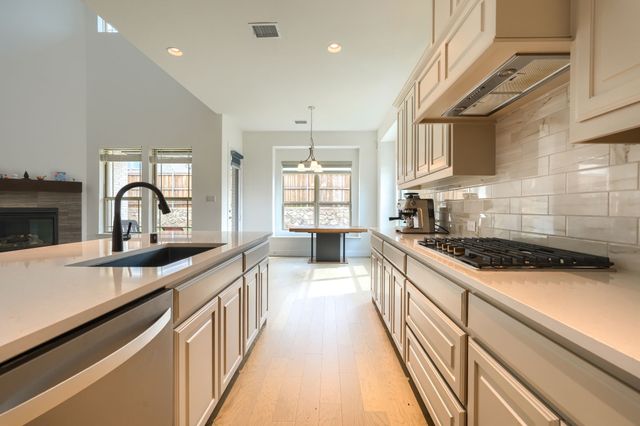 3500 Helios Lane, Corinth, TX 76208
