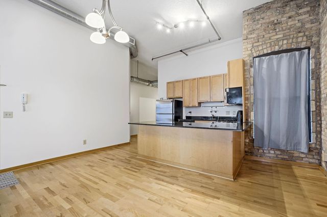 521 S 9th Street 6, Minneapolis, MN 55404