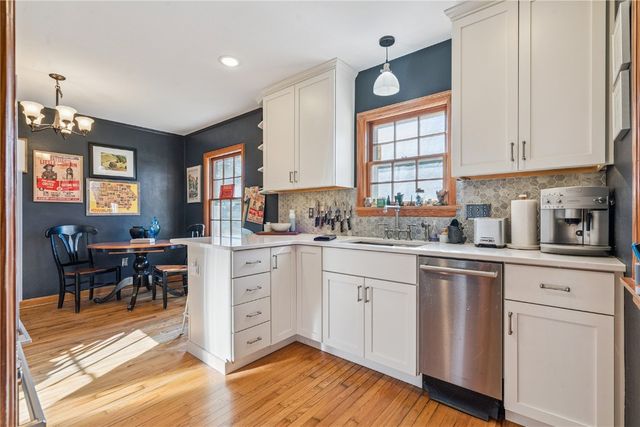 1051 35th Street NE, Cedar Rapids, IA 52402