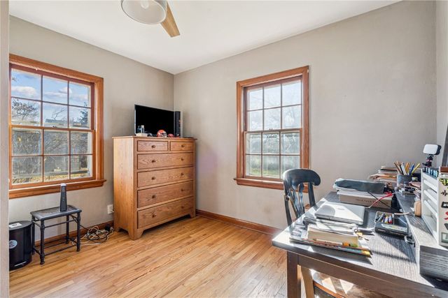 1051 35th Street NE, Cedar Rapids, IA 52402