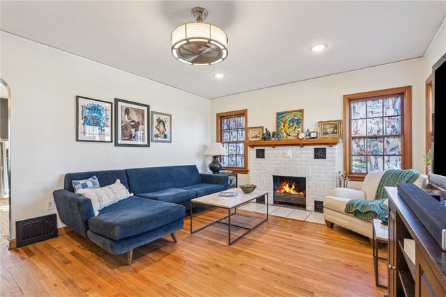 1051 35th Street NE, Cedar Rapids, IA 52402