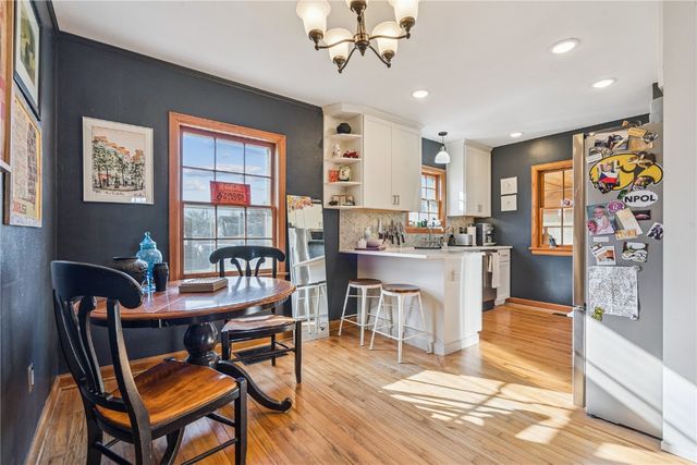 1051 35th Street NE, Cedar Rapids, IA 52402