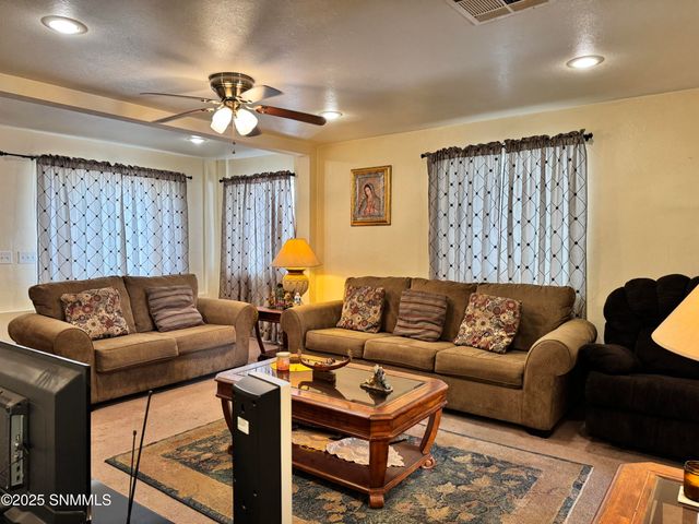 316 Saint Anthonys Street, Anthony, NM 88021