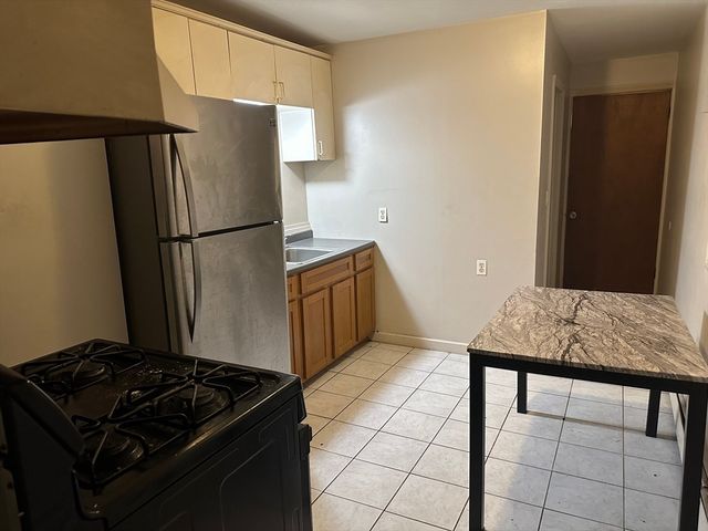 34 Agawam Street 1R, Revere, MA 02151