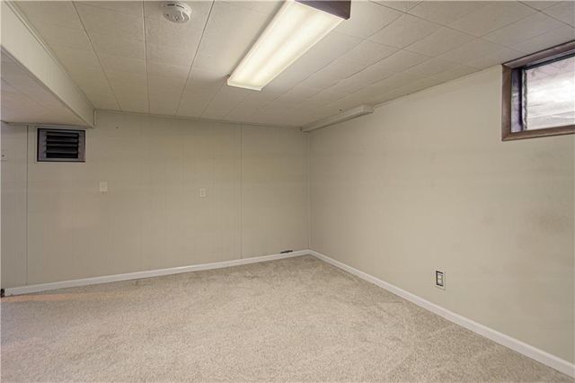 1229 Westboro Circle, Liberty, MO 64068