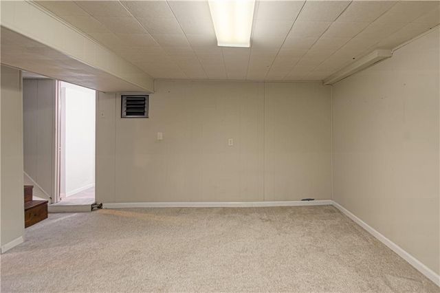 1229 Westboro Circle, Liberty, MO 64068