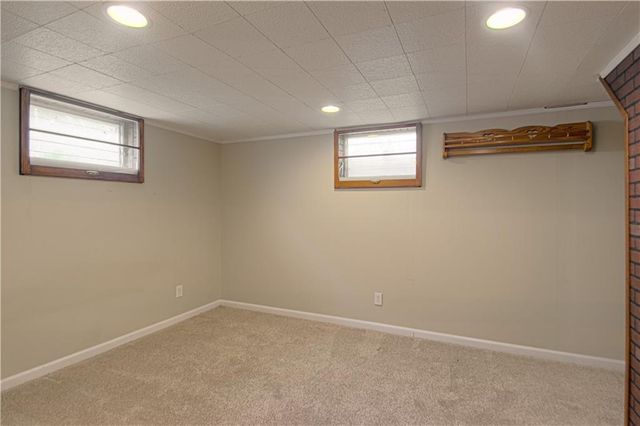 1229 Westboro Circle, Liberty, MO 64068