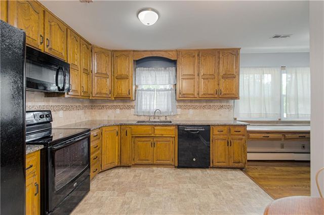 1229 Westboro Circle, Liberty, MO 64068