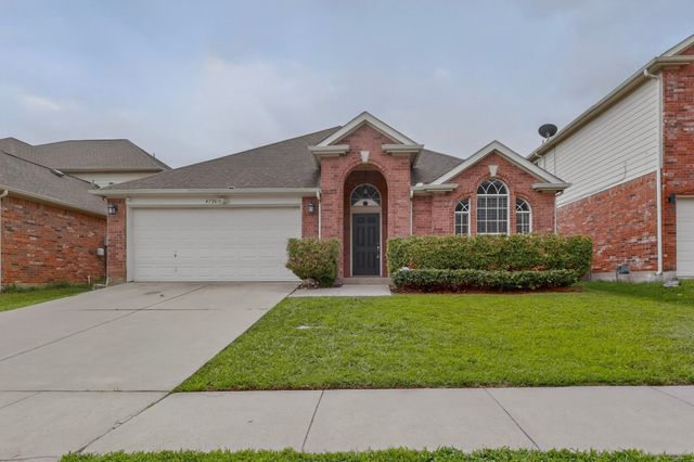 4736 Parkmount Drive, Fort Worth, TX 76137