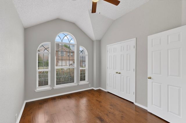 4736 Parkmount Drive, Fort Worth, TX 76137