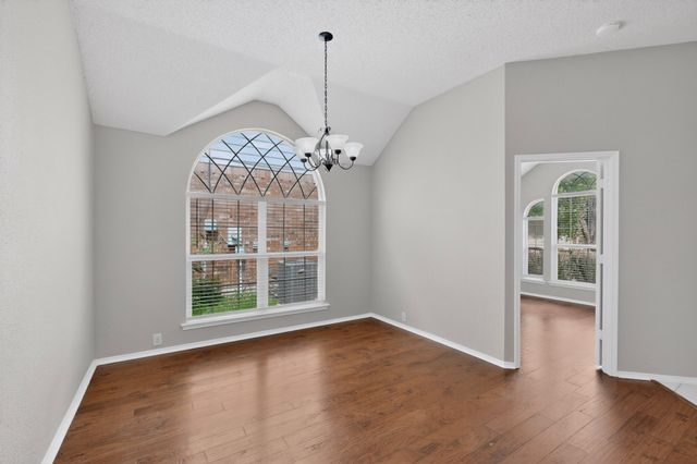4736 Parkmount Drive, Fort Worth, TX 76137