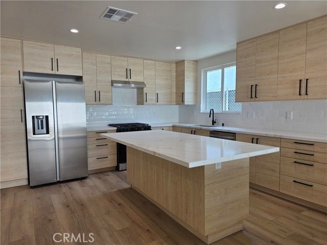 17103 Kingsbury, Granada Hills (los Angeles), CA 91344