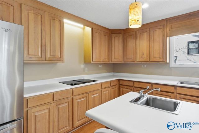 2635 Gawain Road SE, Huntsville, AL 35803