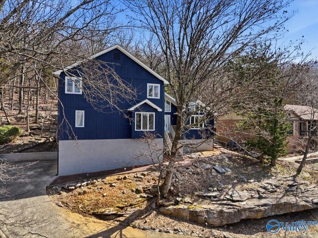 2635 Gawain Road SE, Huntsville, AL 35803