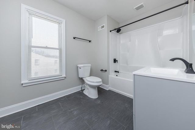 229 BROAD ST, Swedesboro, NJ 08085