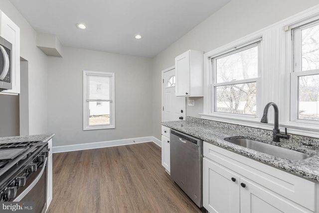 229 BROAD ST, Swedesboro, NJ 08085