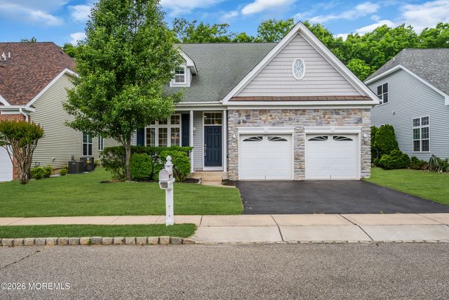 39 Plymouth Way, Barnegat, NJ 08005