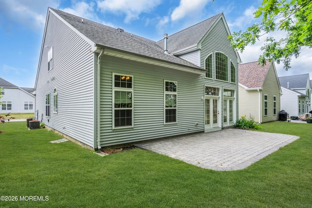 39 Plymouth Way, Barnegat, NJ 08005