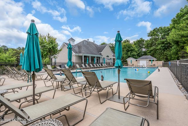 39 Plymouth Way, Barnegat, NJ 08005