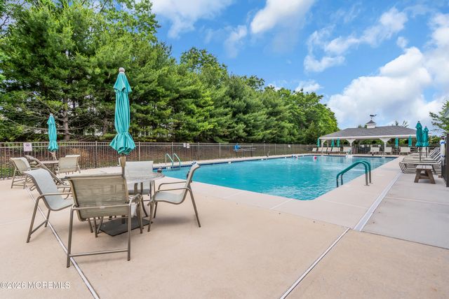 39 Plymouth Way, Barnegat, NJ 08005