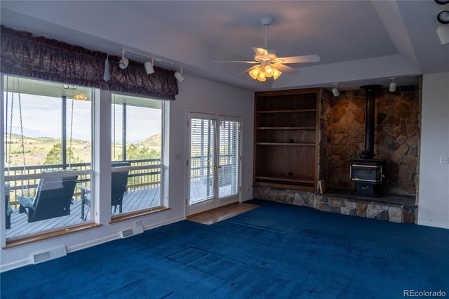 950 Junkins Loop, Westcliffe, CO 81252