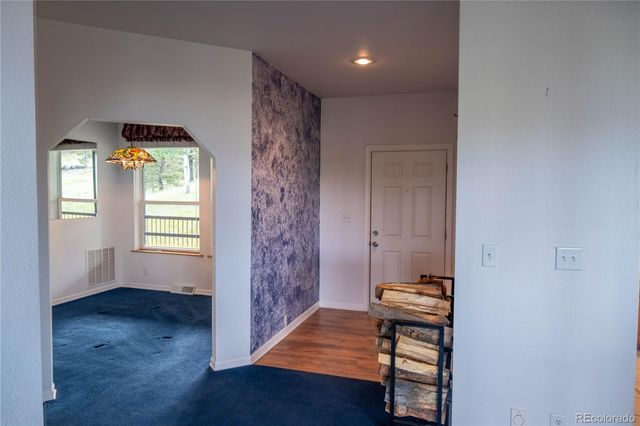 950 Junkins Loop, Westcliffe, CO 81252