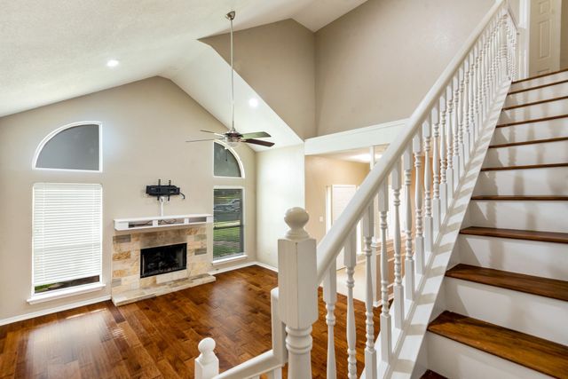 2221 Meadowstone Drive, Carrollton, TX 75006