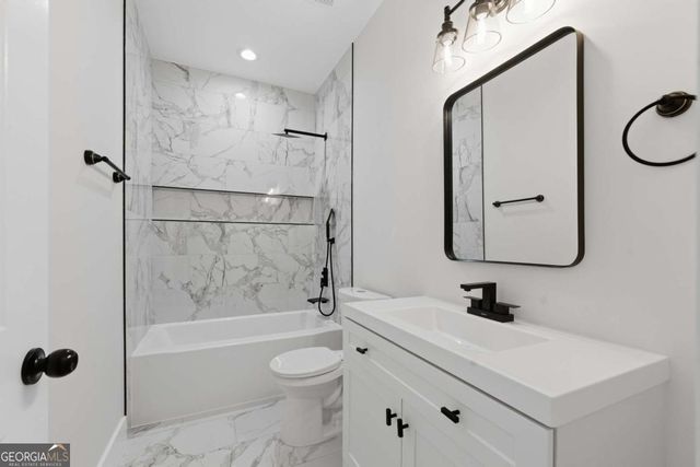 320 Hunnicutt Road SE, Mableton, GA 30126