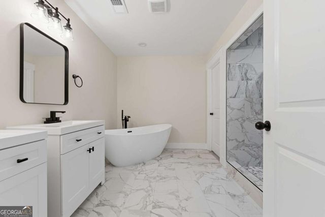 320 Hunnicutt Road SE, Mableton, GA 30126