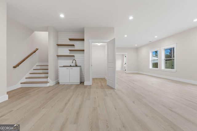 320 Hunnicutt Road SE, Mableton, GA 30126