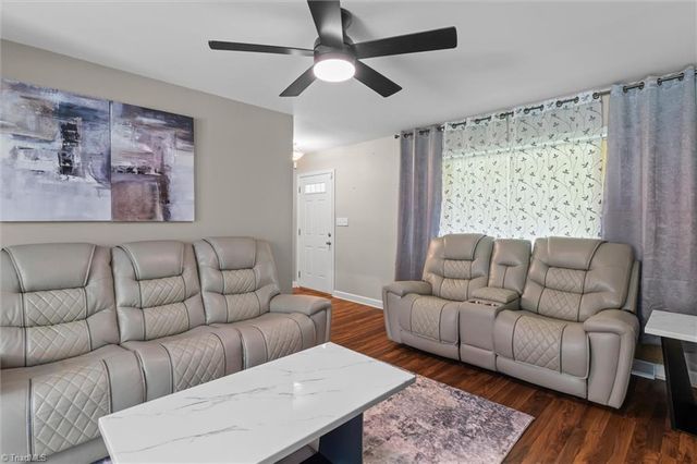 521 Dogwood Circle, High Point, NC 27260
