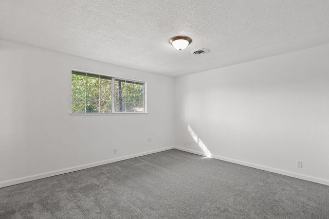 3348 School Street, Redding, CA 96002