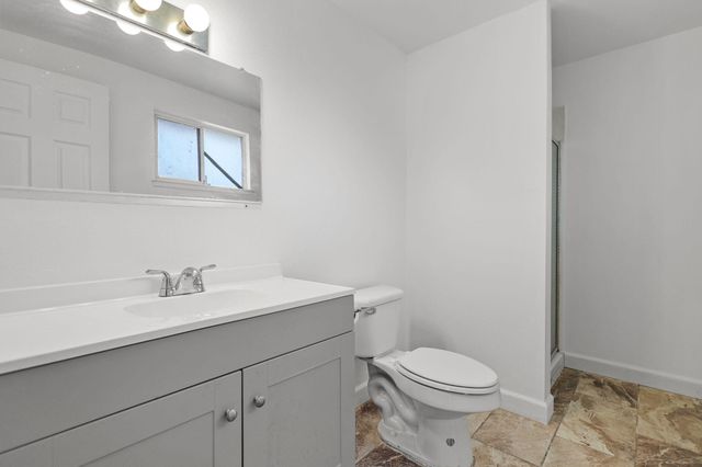 3348 School Street, Redding, CA 96002