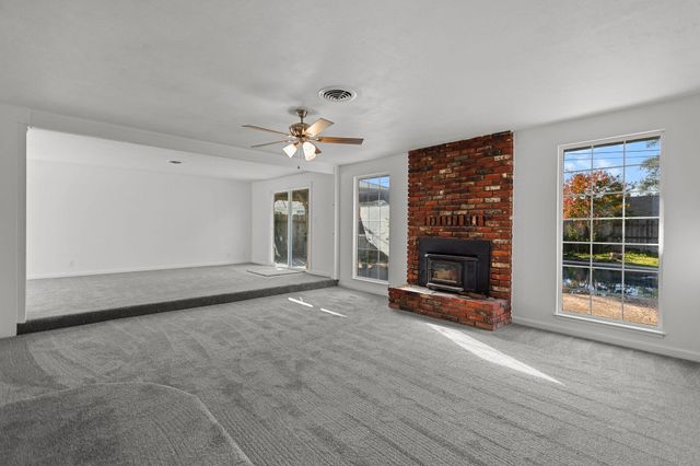 3348 School Street, Redding, CA 96002