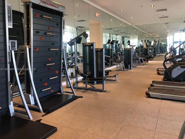 1600 NE 1st Ave 1103, Miami, FL 33132